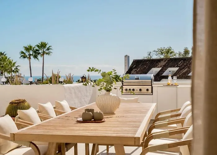 Beautiful 3-Bedroom Apartment In Marbella